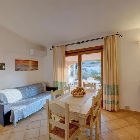 Comfy Flat With Sea View
